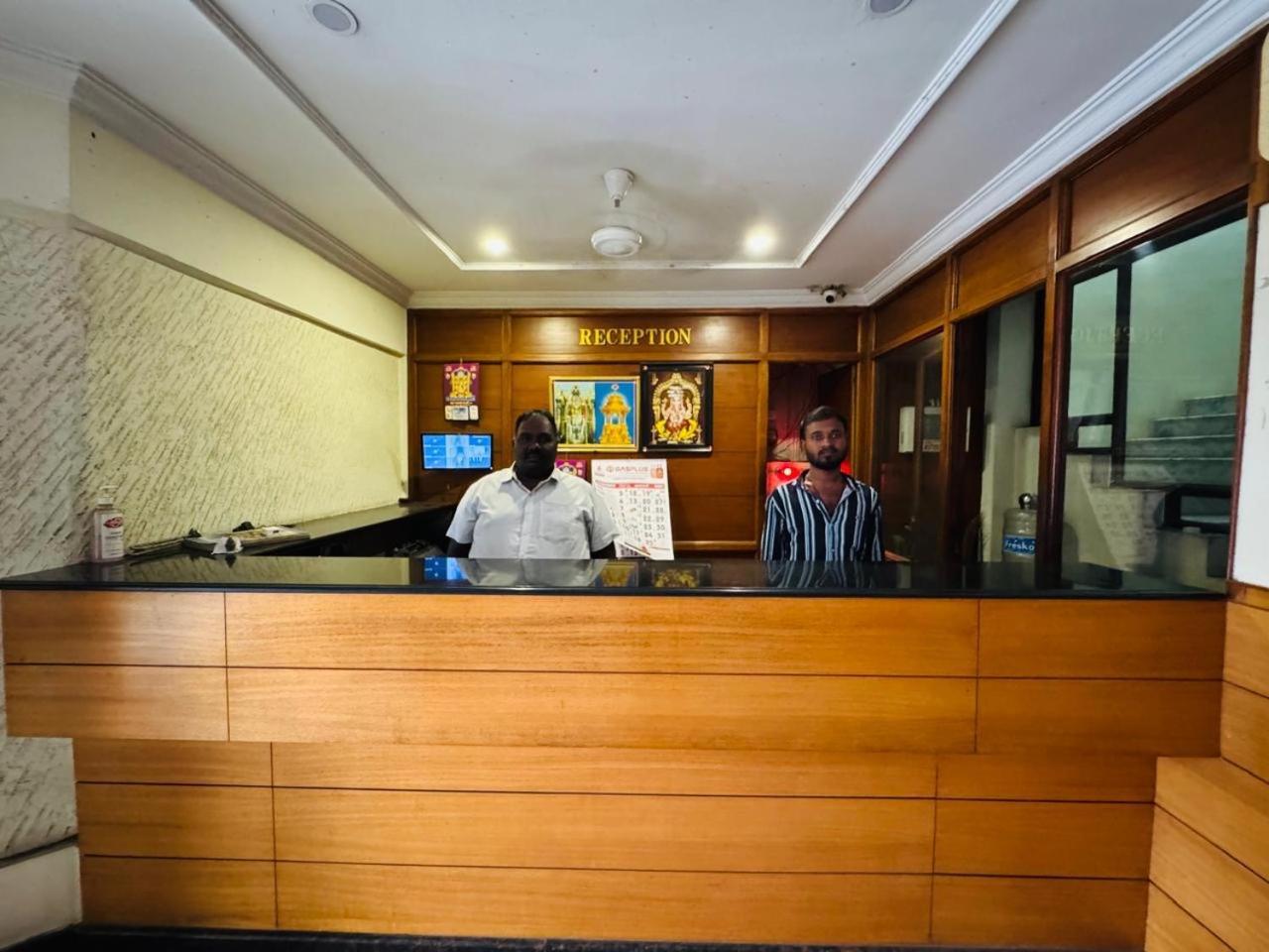 Hotel Priya Towers Namakkal Екстер'єр фото