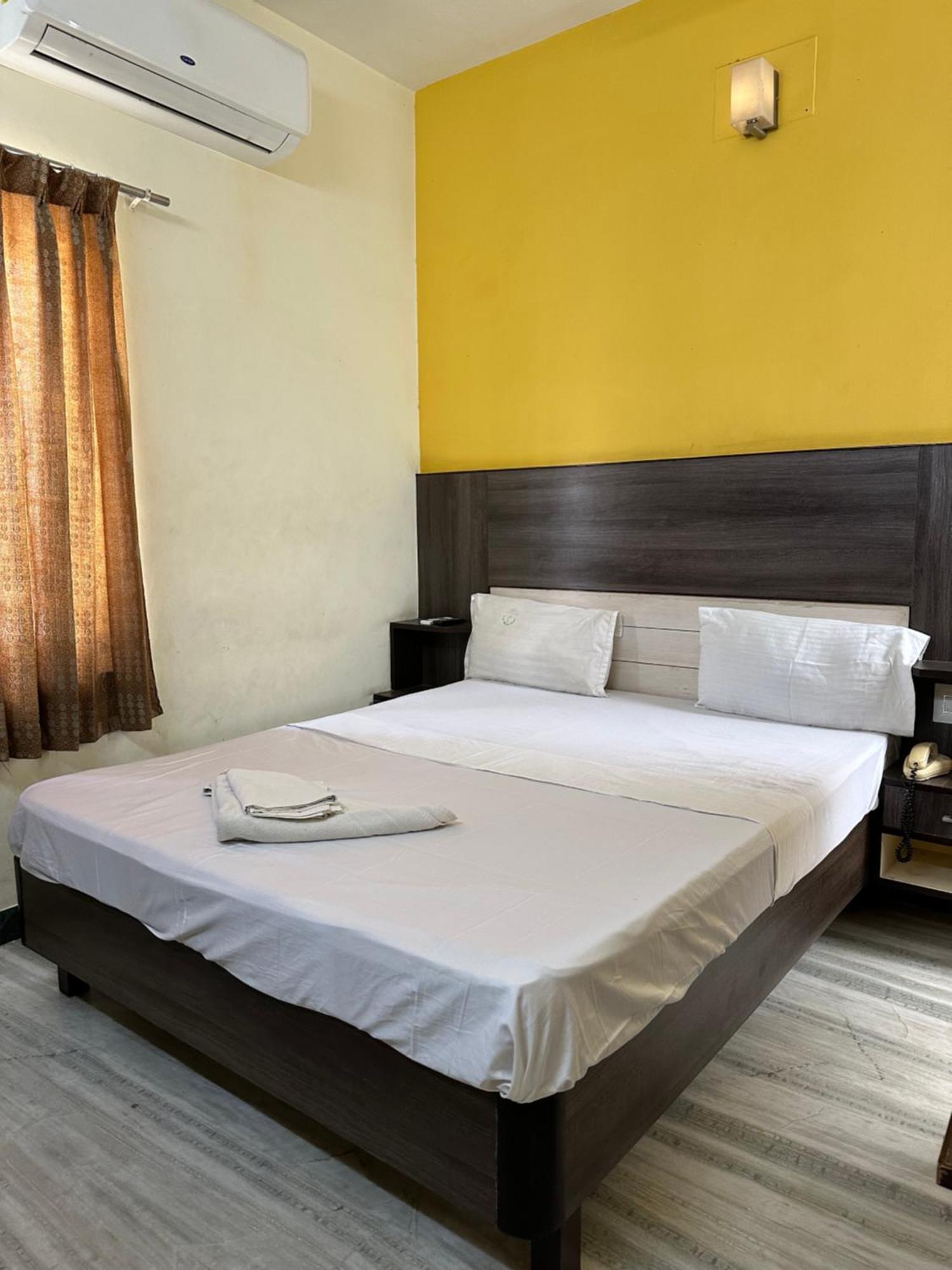 Hotel Priya Towers Namakkal Екстер'єр фото